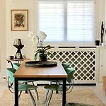 Le Chemin Du Village Bed & Breakfast