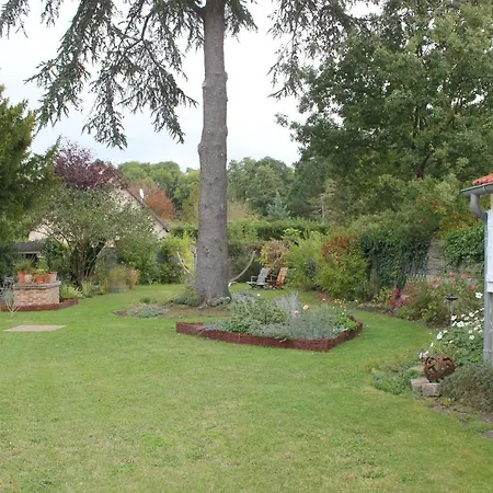 Oda ve Kahvaltı Le Chemin Du Village Croth