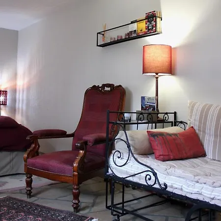 Bed & Breakfast Le Chemin Du Village