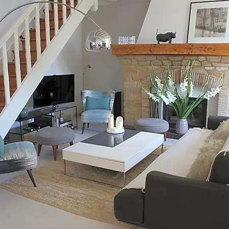 Le Chemin Du Village Bed & Breakfast 3*