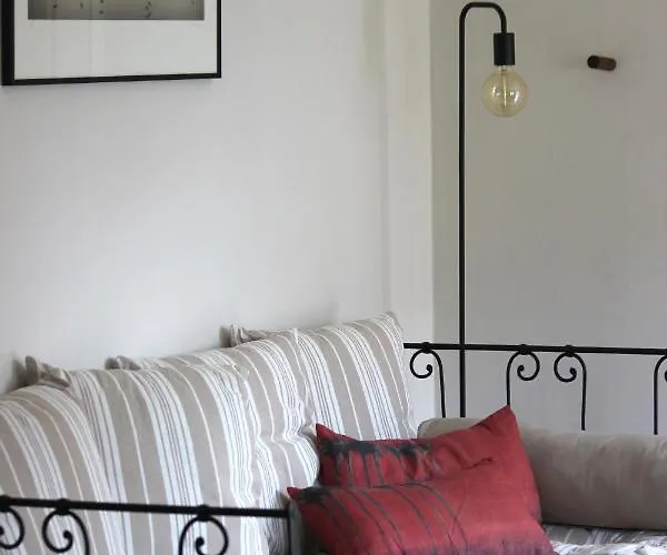 Le Chemin Du Village 3*